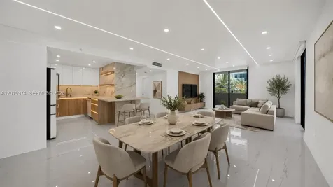 1623 Collins Avenue Miami Beach FL 33139
