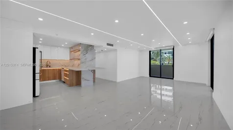 1623 Collins Avenue Miami Beach FL 33139