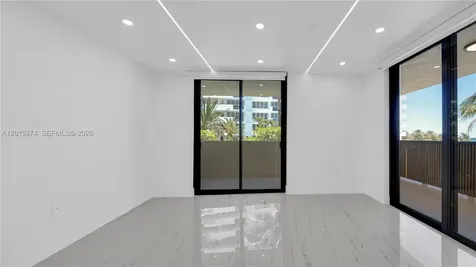 1623 Collins Avenue Miami Beach FL 33139