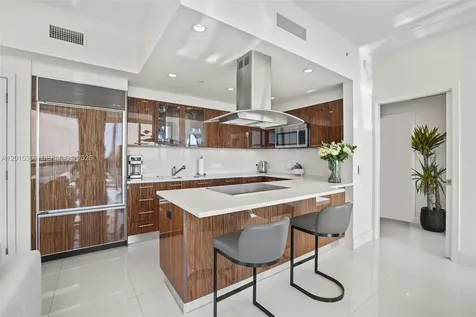 6899 Collins Avenue Miami Beach FL 33141