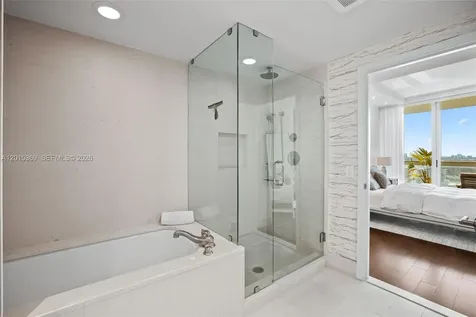6899 Collins Avenue Miami Beach FL 33141