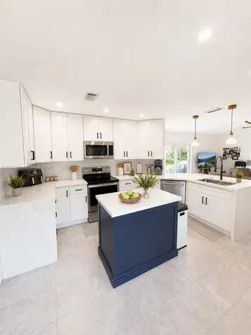 4122 Sapphire Street Weston FL 33331
