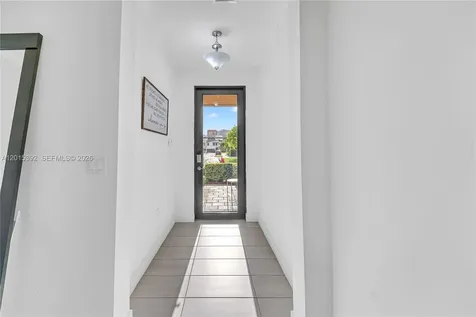 7903 NW 105th Avenue Doral FL 33178