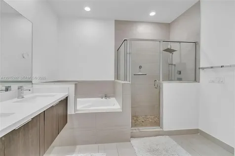 7903 NW 105th Avenue Doral FL 33178