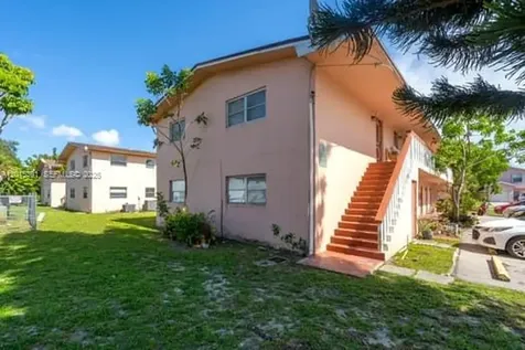 7491 SW 10th Court North Lauderdale FL 33068