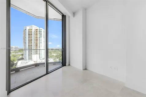 175 SE 25 Road Miami FL 33129