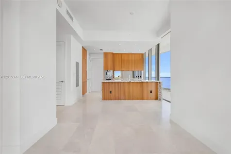 175 SE 25 Road Miami FL 33129