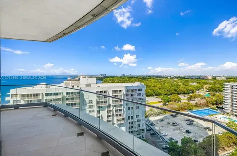 175 SE 25 Road Miami FL 33129