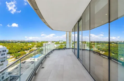 175 SE 25 Road Miami FL 33129