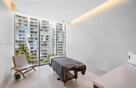 175 SE 25 Road Miami FL 33129
