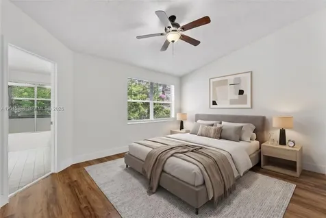 16889 SW 1st Manor Pembroke Pines FL 33027