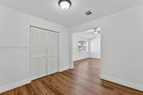 16889 SW 1st Manor Pembroke Pines FL 33027