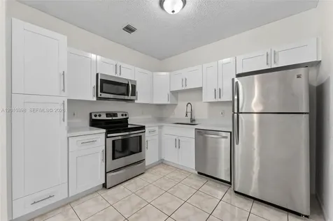 16889 SW 1st Manor Pembroke Pines FL 33027