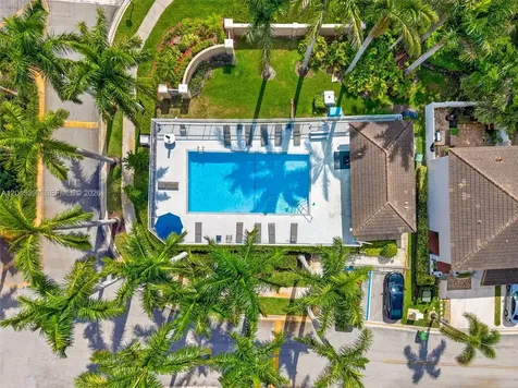 16889 SW 1st Manor Pembroke Pines FL 33027