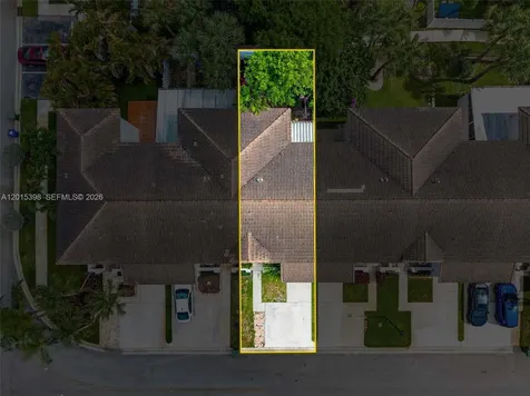 16889 SW 1st Manor Pembroke Pines FL 33027