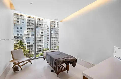 175 SE 25 Road Miami FL 33129