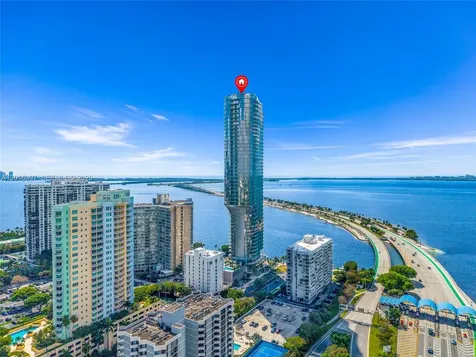 175 SE 25 Road Miami FL 33129