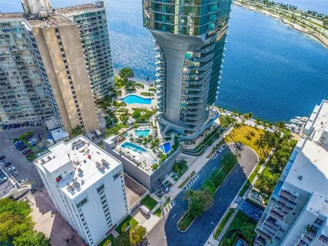 175 SE 25 Road Miami FL 33129
