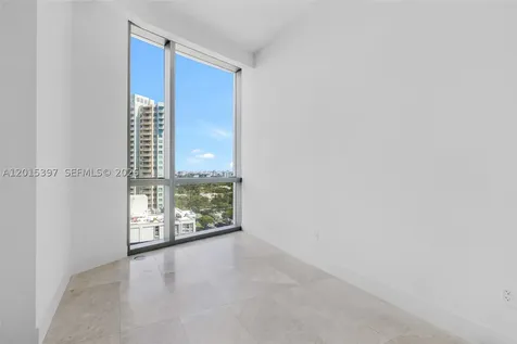175 SE 25 Road Miami FL 33129