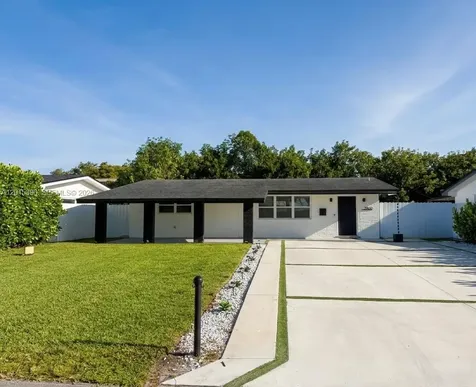 7860 NW 10th Street Pembroke Pines FL 33024