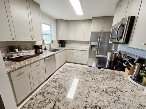 7860 NW 10th Street Pembroke Pines FL 33024