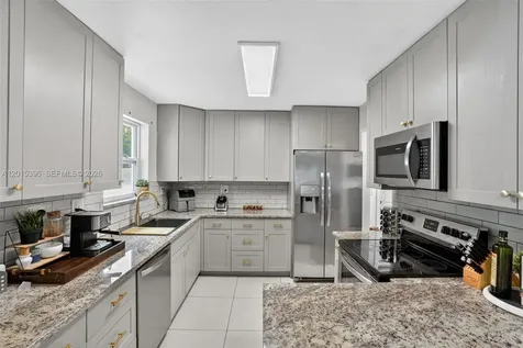 7860 NW 10th Street Pembroke Pines FL 33024