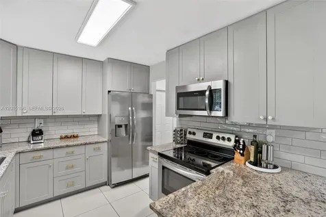 7860 NW 10th Street Pembroke Pines FL 33024