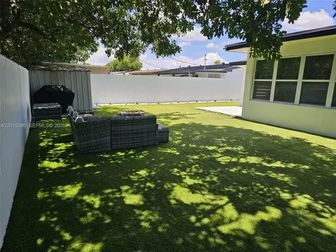 7860 NW 10th Street Pembroke Pines FL 33024