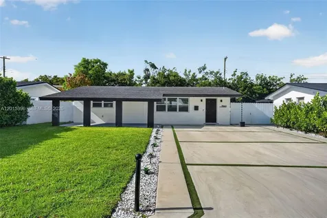 7860 NW 10th Street Pembroke Pines FL 33024