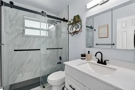 7860 NW 10th Street Pembroke Pines FL 33024