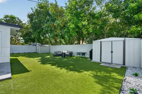 7860 NW 10th Street Pembroke Pines FL 33024