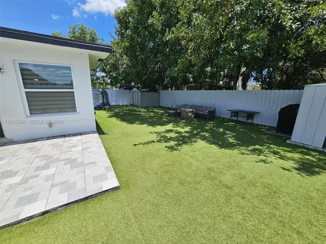 7860 NW 10th Street Pembroke Pines FL 33024