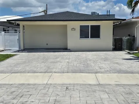 1417 W 40th Street Hialeah FL 33012
