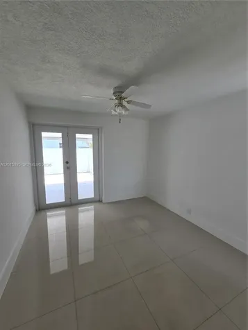 1417 W 40th Street Hialeah FL 33012