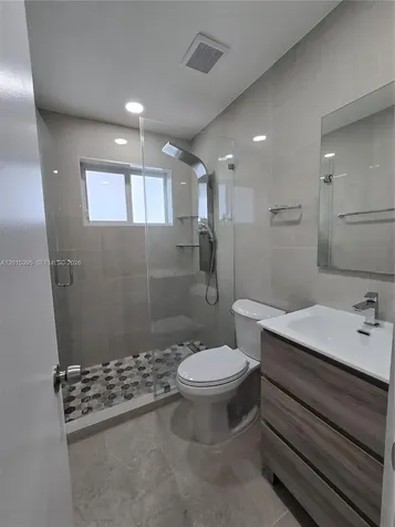 1417 W 40th Street Hialeah FL 33012