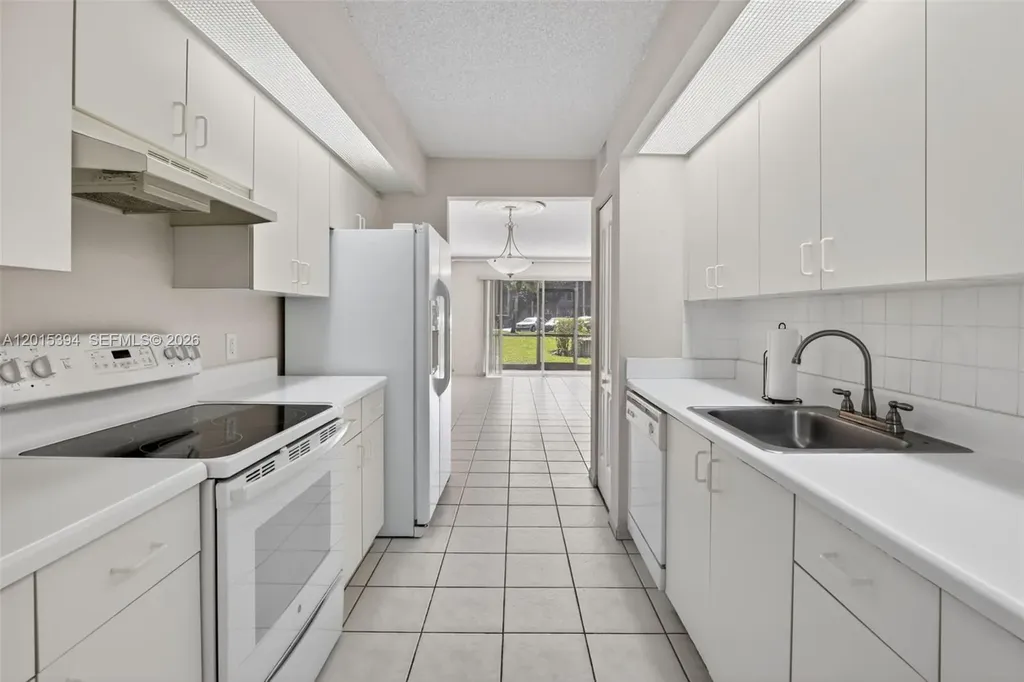 700 SW 137th Avenue Pembroke Pines FL 33027