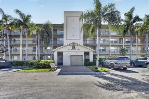 700 SW 137th Avenue Pembroke Pines FL 33027