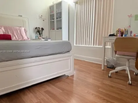 5201 NW Geneva Way Doral FL 33166