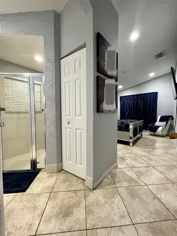 1916 SE 14th Court Homestead FL 33035