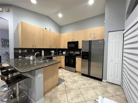 1916 SE 14th Court Homestead FL 33035