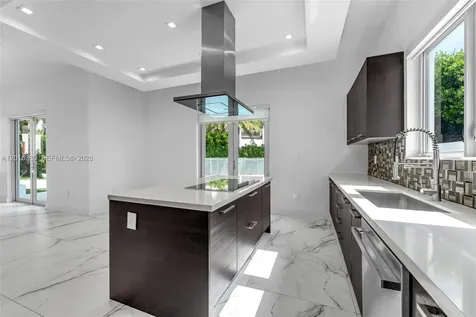 8221 NW 34th Drive Doral FL 33122
