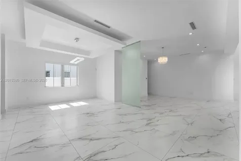 8221 NW 34th Drive Doral FL 33122