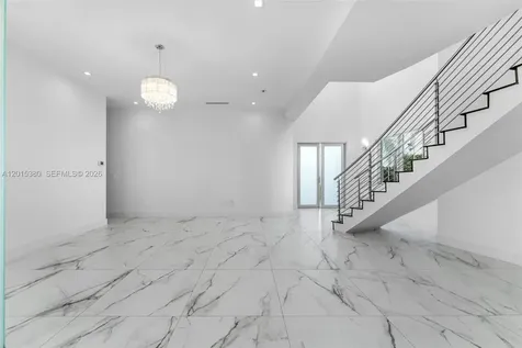 8221 NW 34th Drive Doral FL 33122