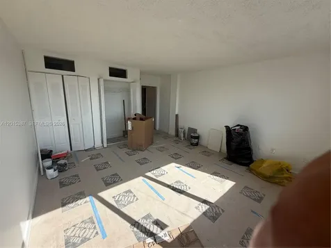 6930 Miami Gardens Drive Hialeah FL 33015