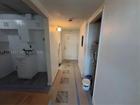 6930 Miami Gardens Drive Hialeah FL 33015