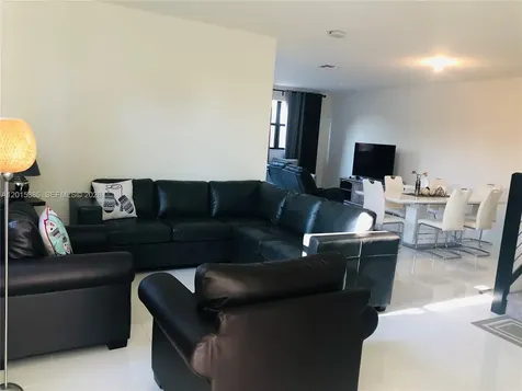 10597 NW NW 81 Terrace Doral FL 33178