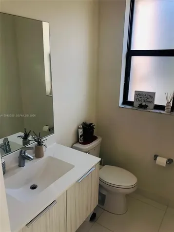 10597 NW NW 81 Terrace Doral FL 33178