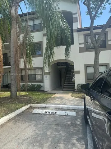 520 S Park Road Hollywood FL 33021