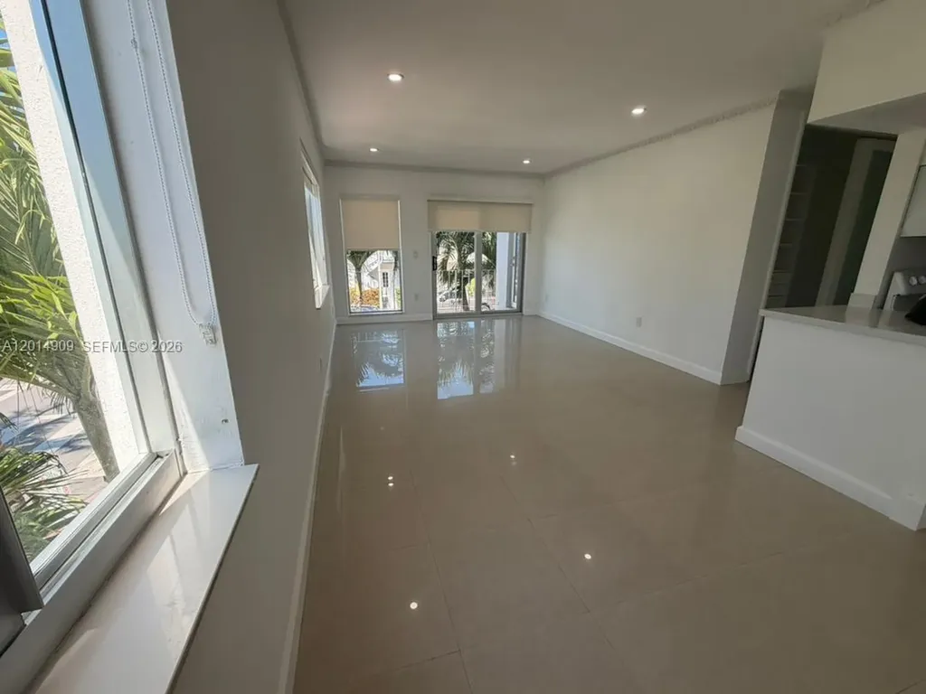 641 Espanola Way Miami Beach FL 33139