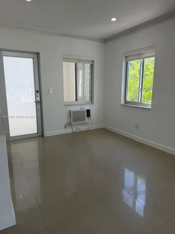 641 Espanola Way Miami Beach FL 33139